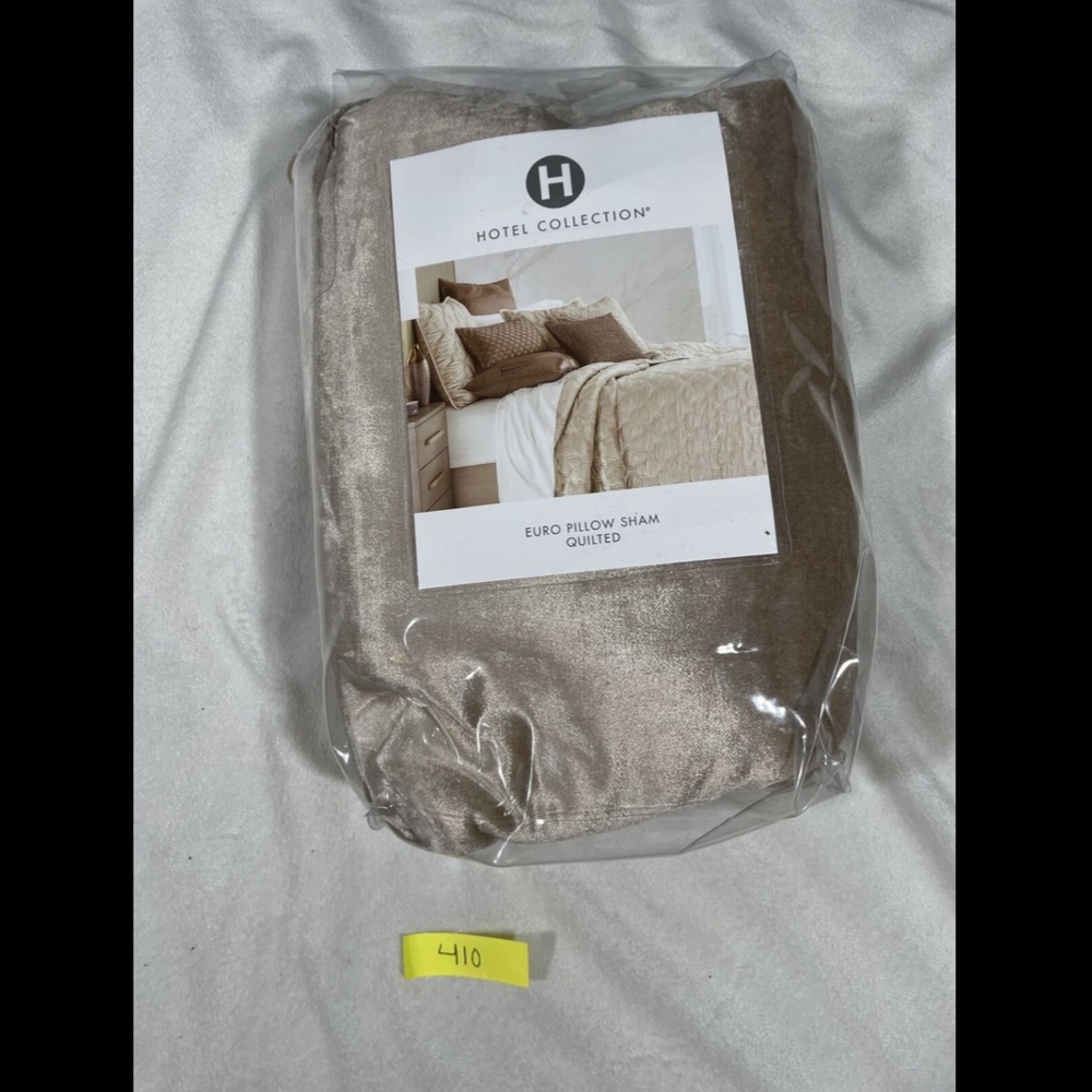 NIB‎ Hotel Collection Contour Velvet Euro Sham
